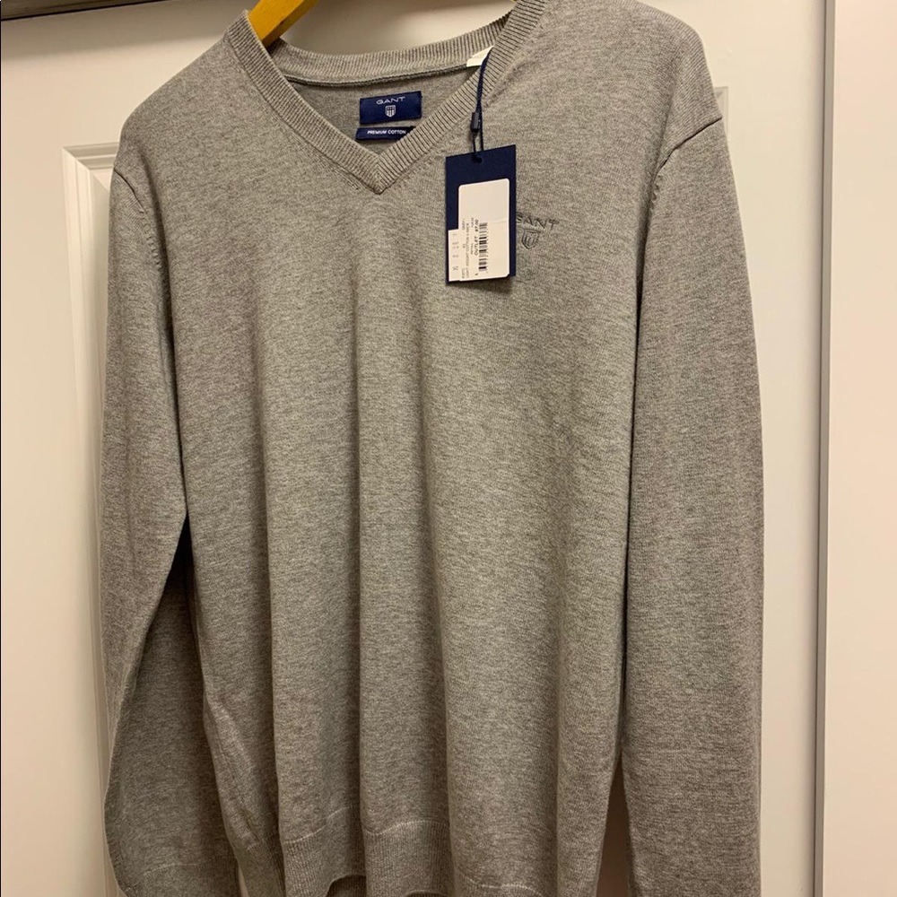 Men’s GANT V-neck sweater - 100% cotton -